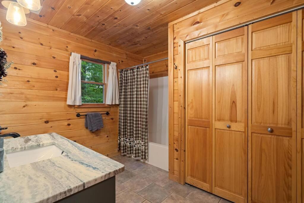 Lakeside Retreat Hot Tub Fishing Hiking Ellijay Exteriör bild