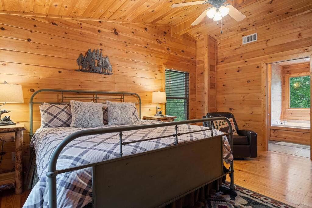 Lakeside Retreat Hot Tub Fishing Hiking Ellijay Exteriör bild