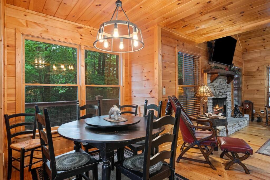 Lakeside Retreat Hot Tub Fishing Hiking Ellijay Exteriör bild