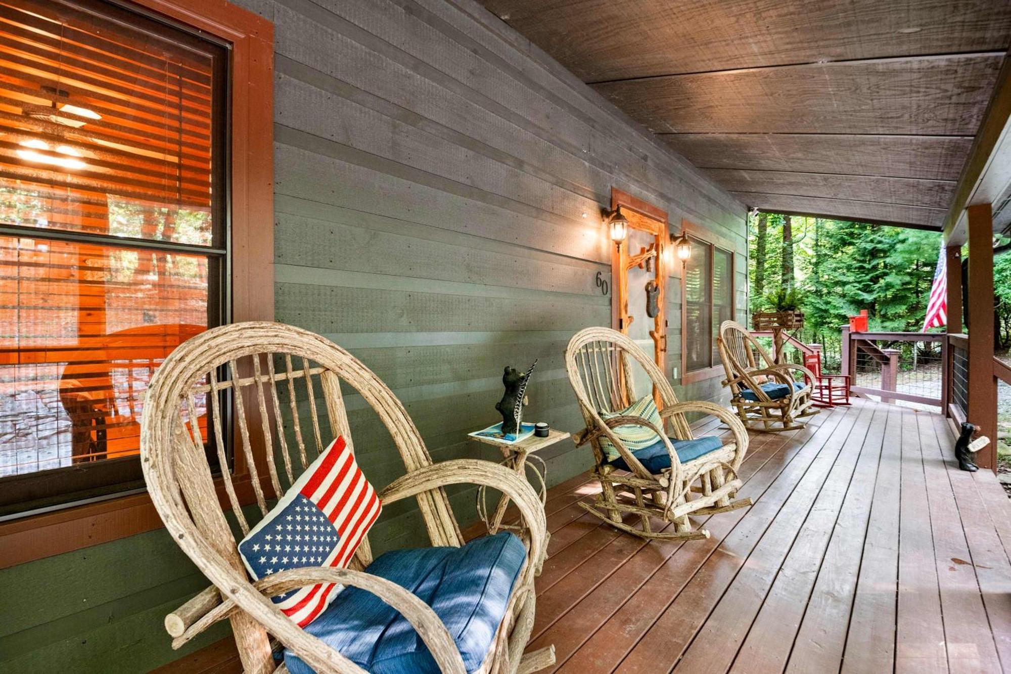 Lakeside Retreat Hot Tub Fishing Hiking Ellijay Exteriör bild
